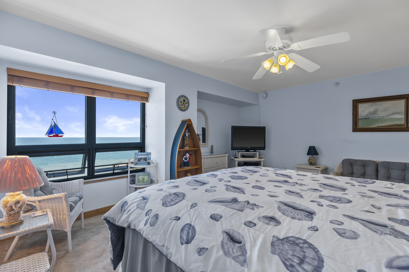 415 N Lake Street #602, Port Washington, WI 53074