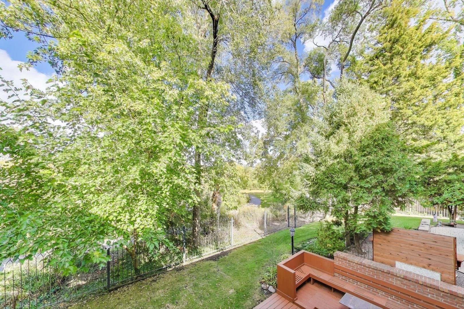 300 Boardwalk Place, Park Ridge, IL 60068