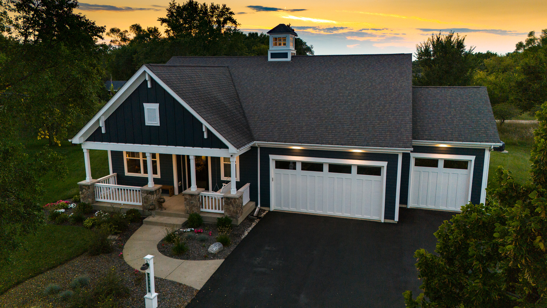 40580 N North Newport Drive, Antioch, IL 60002