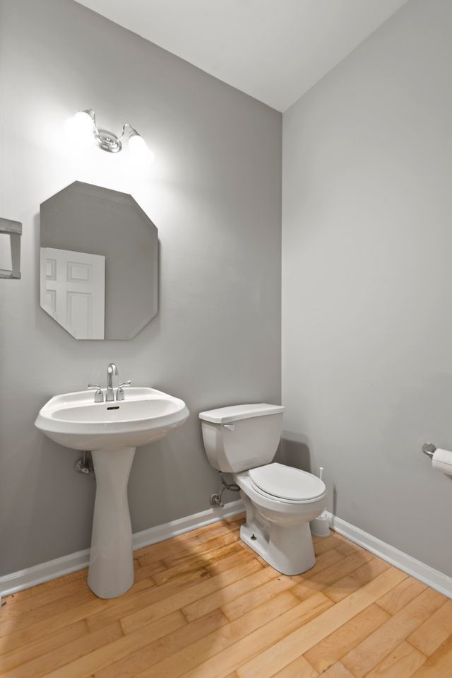 769 HARTFORD Lane, Bolingbrook, IL 60440