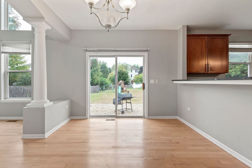 769 HARTFORD Lane, Bolingbrook, IL 60440