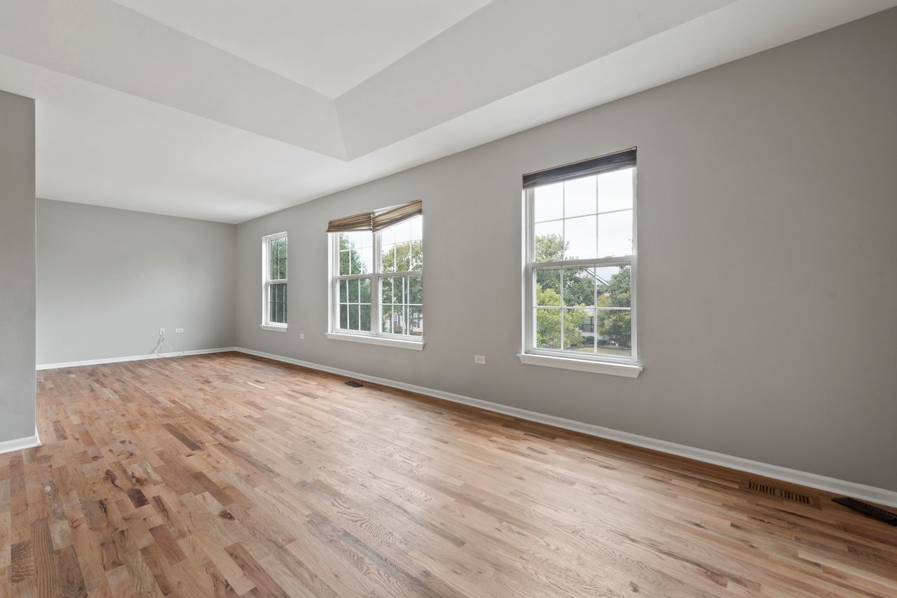 769 HARTFORD Lane, Bolingbrook, IL 60440