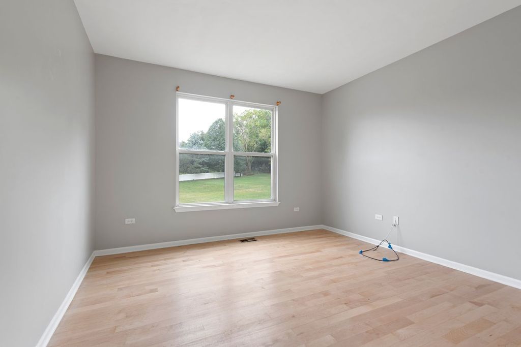 769 HARTFORD Lane, Bolingbrook, IL 60440