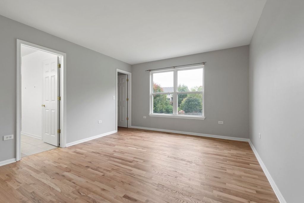 769 HARTFORD Lane, Bolingbrook, IL 60440