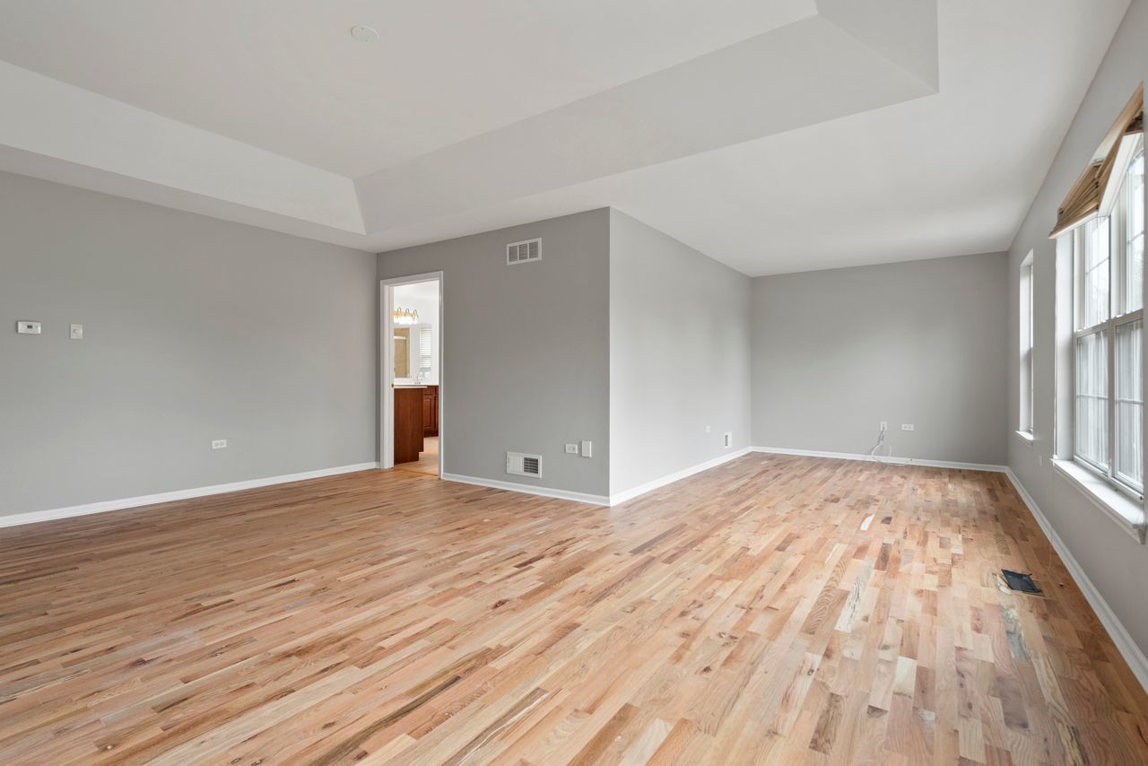 769 HARTFORD Lane, Bolingbrook, IL 60440