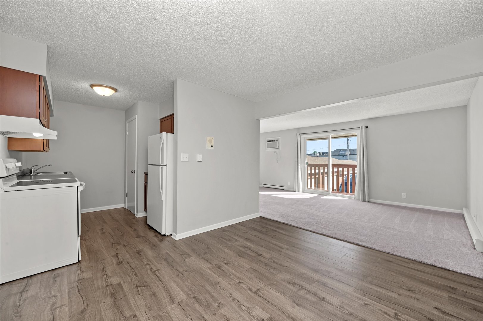 609 E 3rd Street #7, Lockport, IL 60441