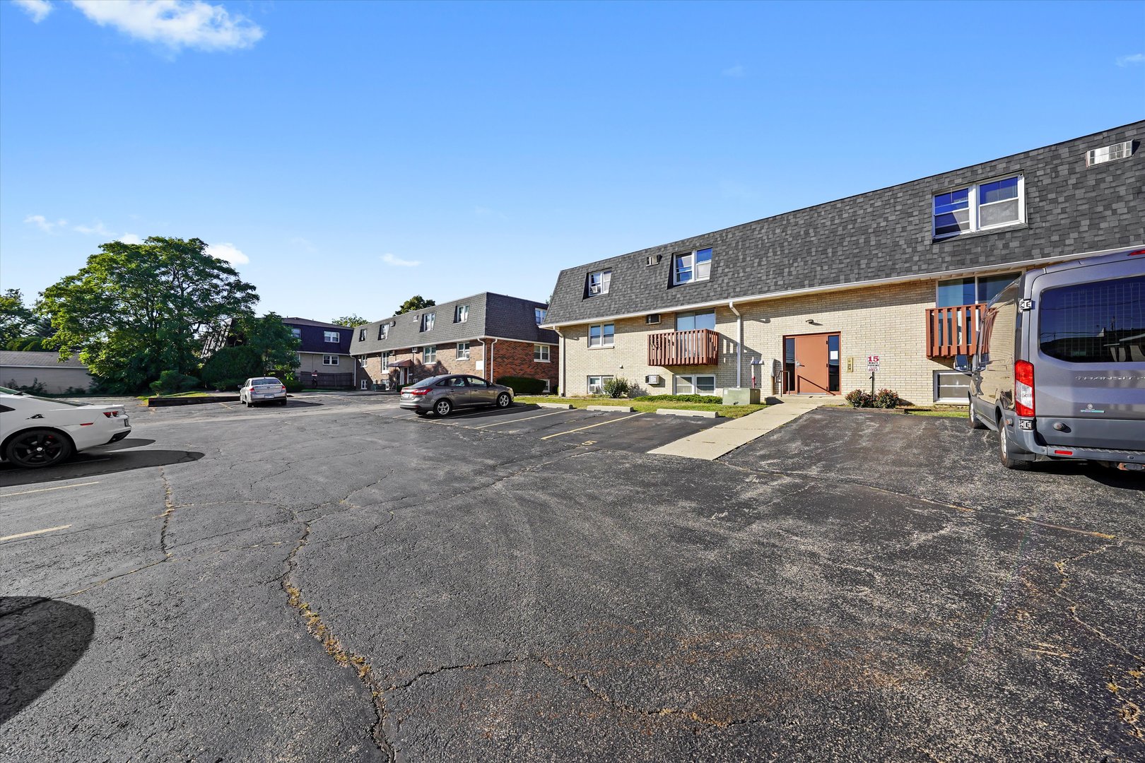 609 E 3rd Street #7, Lockport, IL 60441