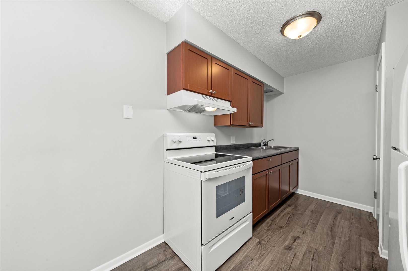 609 E 3rd Street #7, Lockport, IL 60441