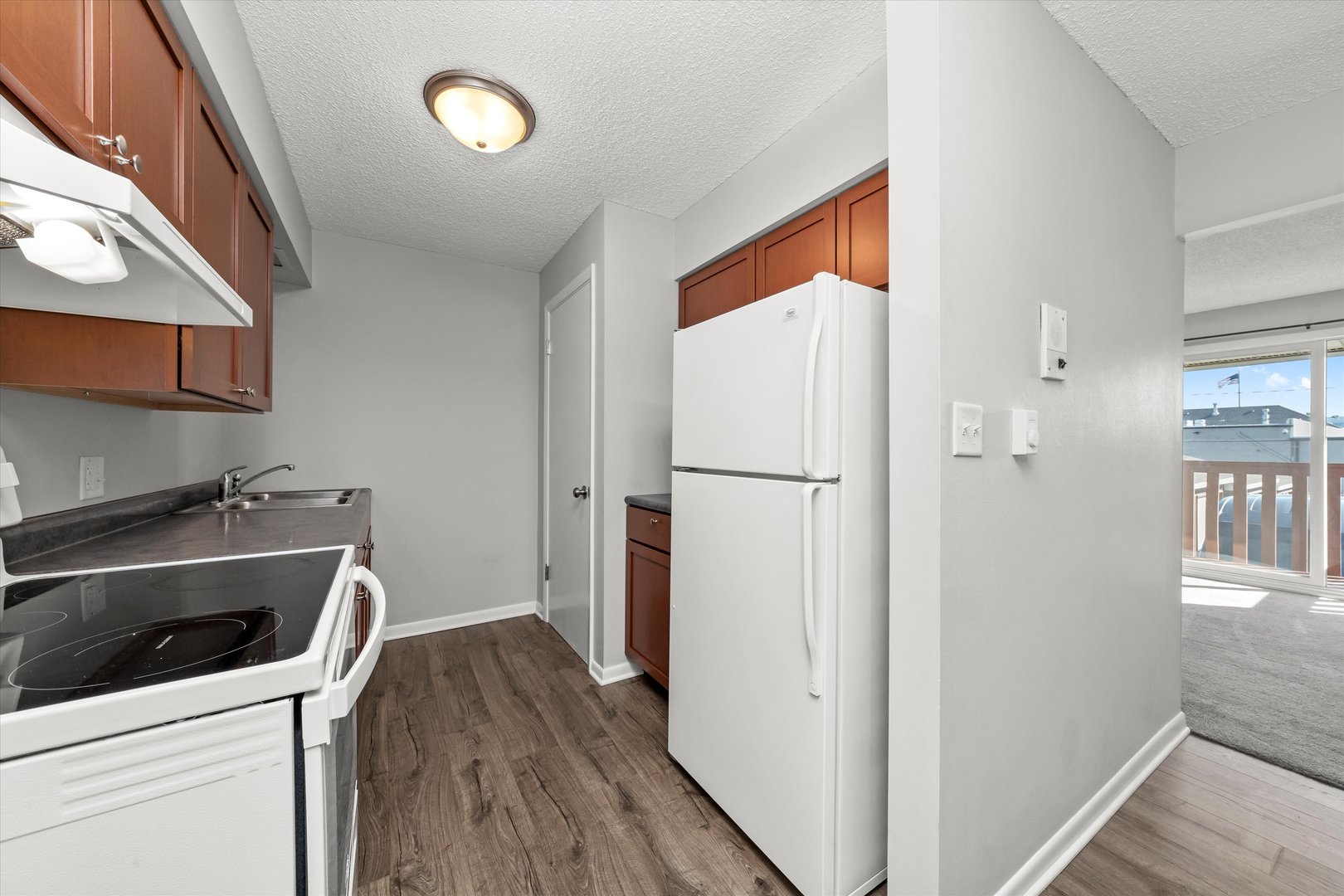 609 E 3rd Street #7, Lockport, IL 60441