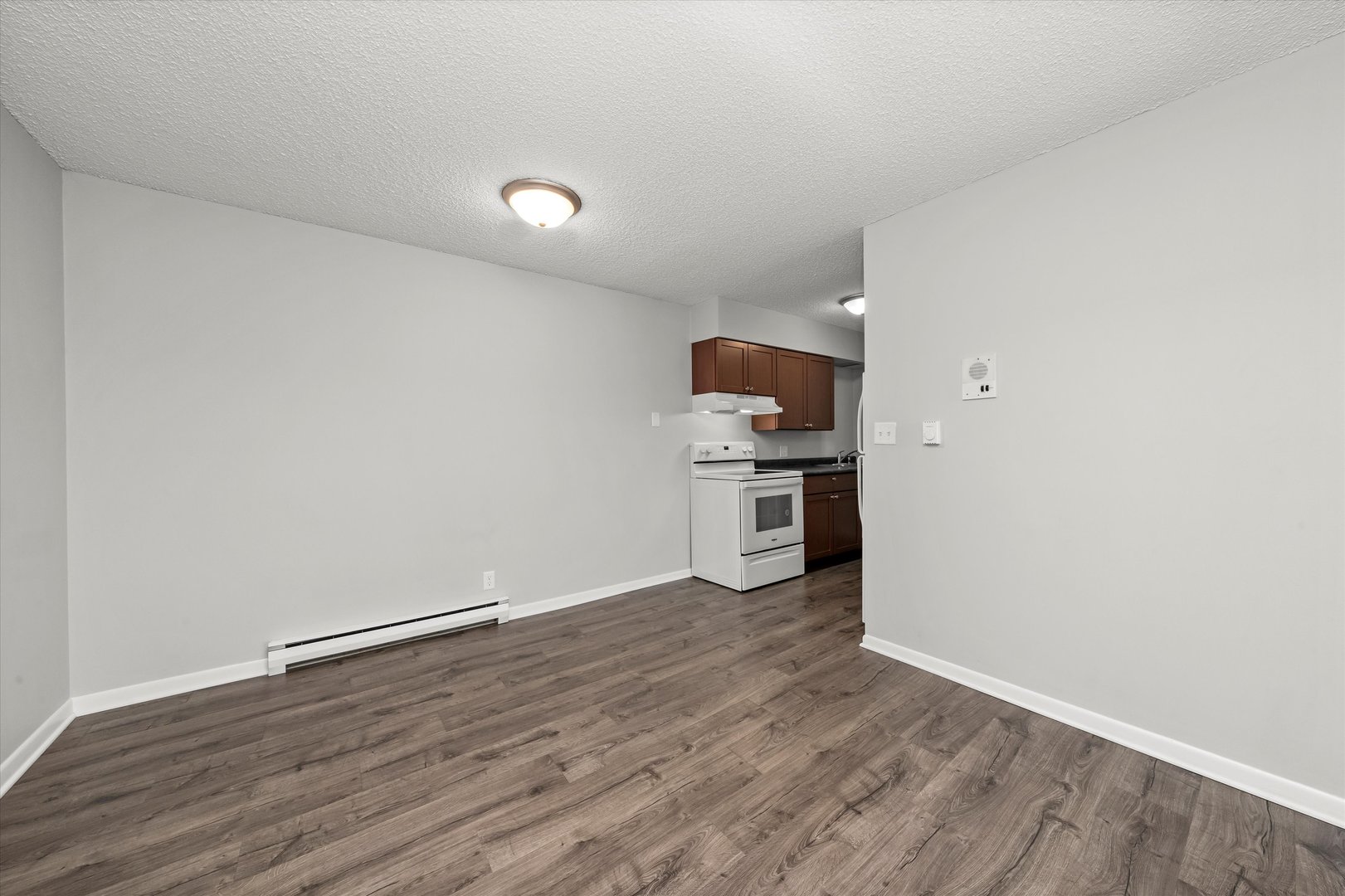 609 E 3rd Street #7, Lockport, IL 60441