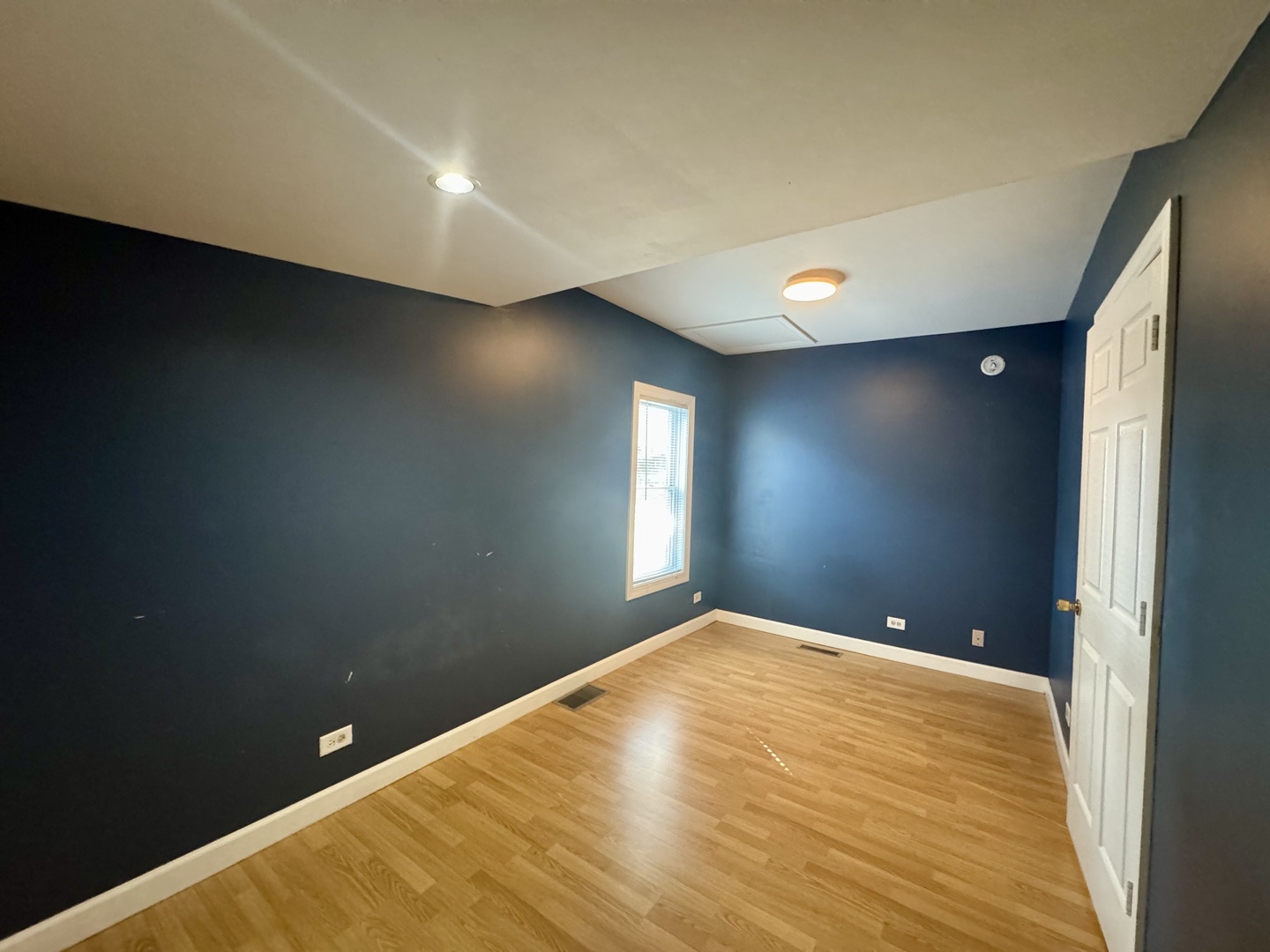 110 N Elm Street, Waterman, IL 60556