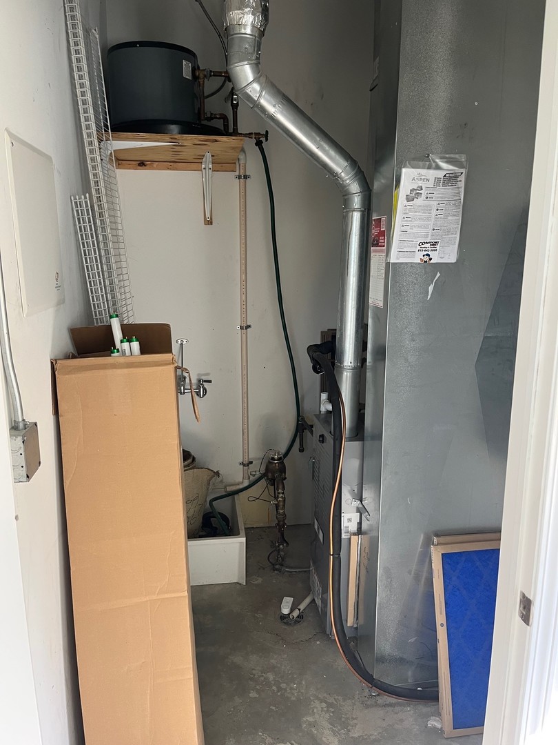 2750-2752 Caton Farm Road #END, Joliet, IL 60435