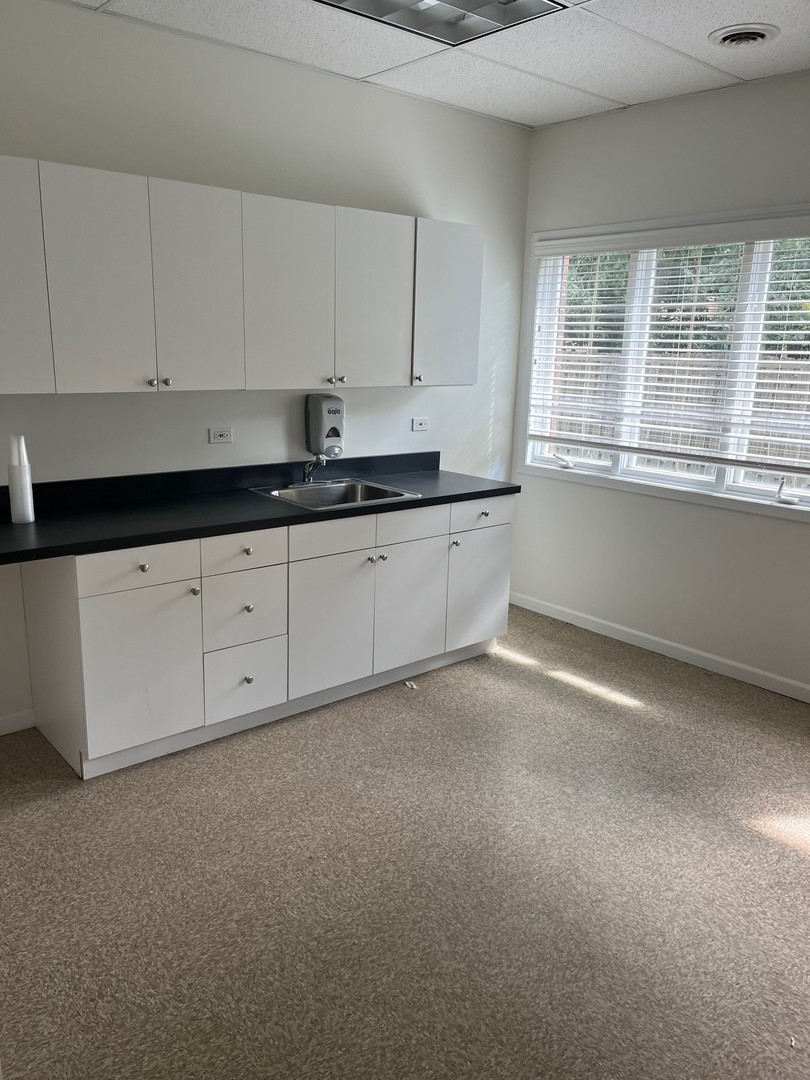 2750-2752 Caton Farm Road #END, Joliet, IL 60435