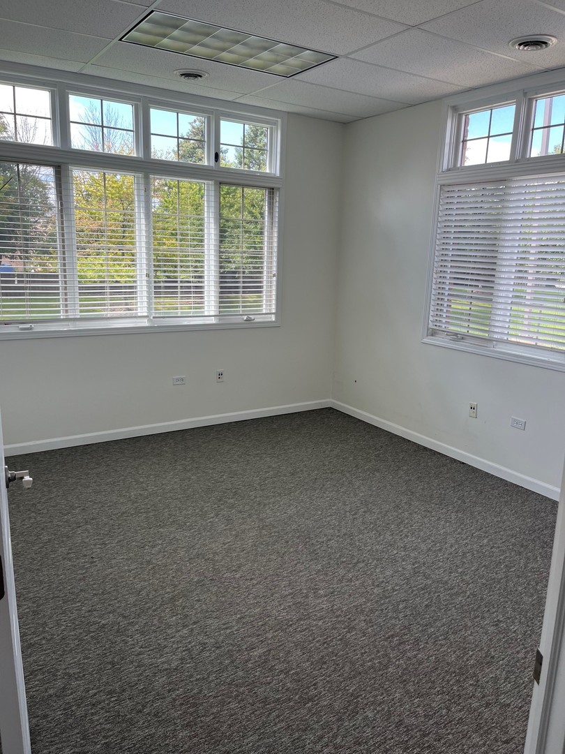 2750-2752 Caton Farm Road #END, Joliet, IL 60435