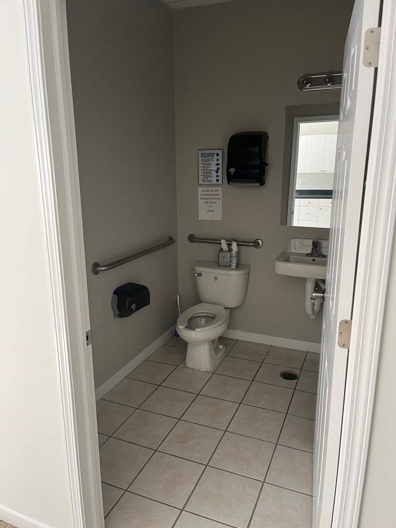 2750-2752 Caton Farm Road #END, Joliet, IL 60435