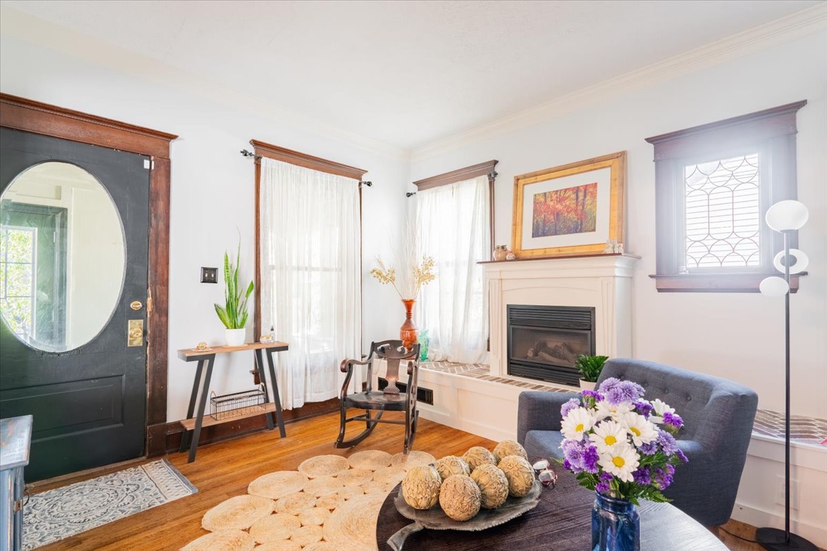 212 Leland Street, Bloomington, IL 61701