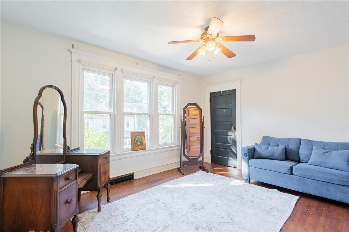 212 Leland Street, Bloomington, IL 61701