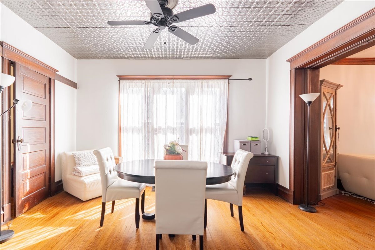 212 Leland Street, Bloomington, IL 61701