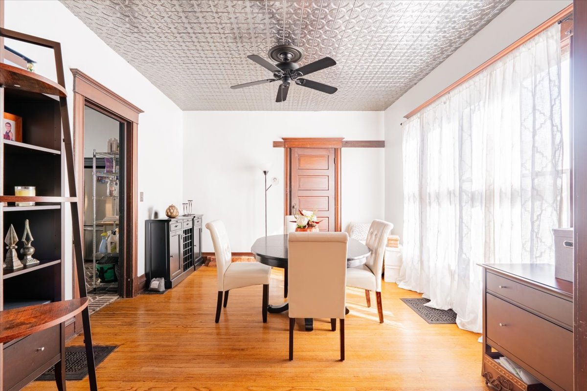 212 Leland Street, Bloomington, IL 61701