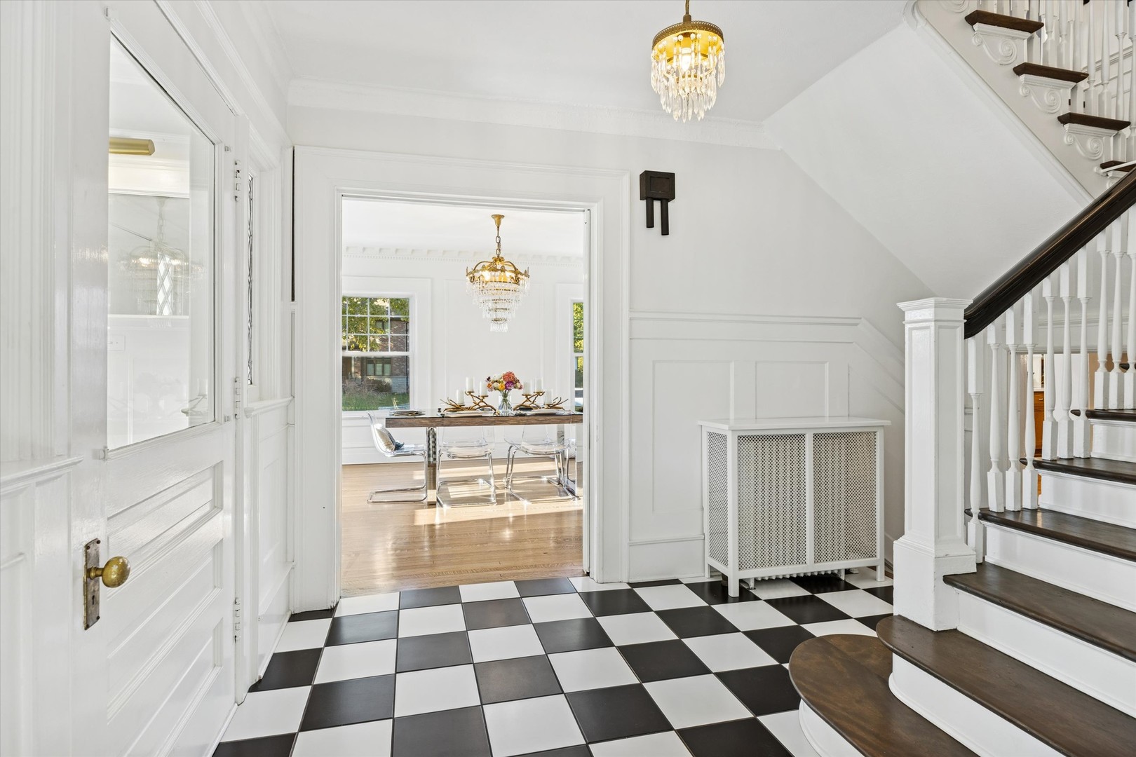 176 Riverside Road, Riverside, IL 60546