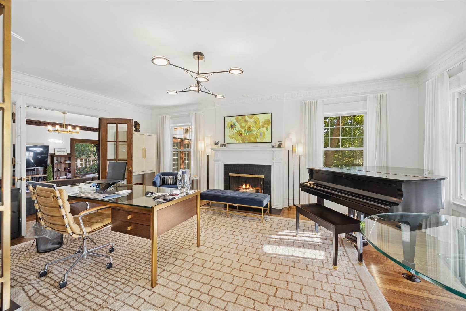 176 Riverside Road, Riverside, IL 60546