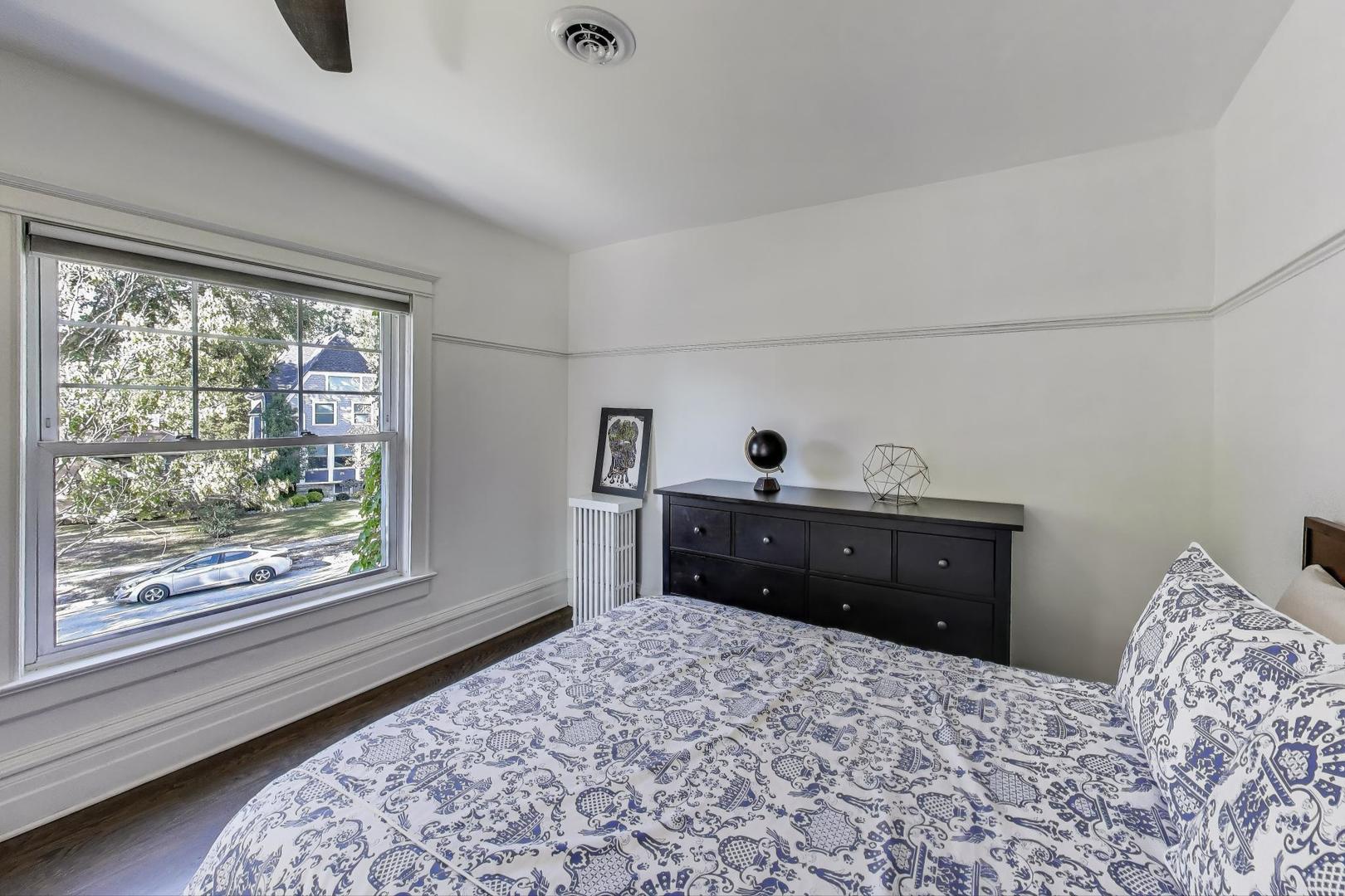 176 Riverside Road, Riverside, IL 60546