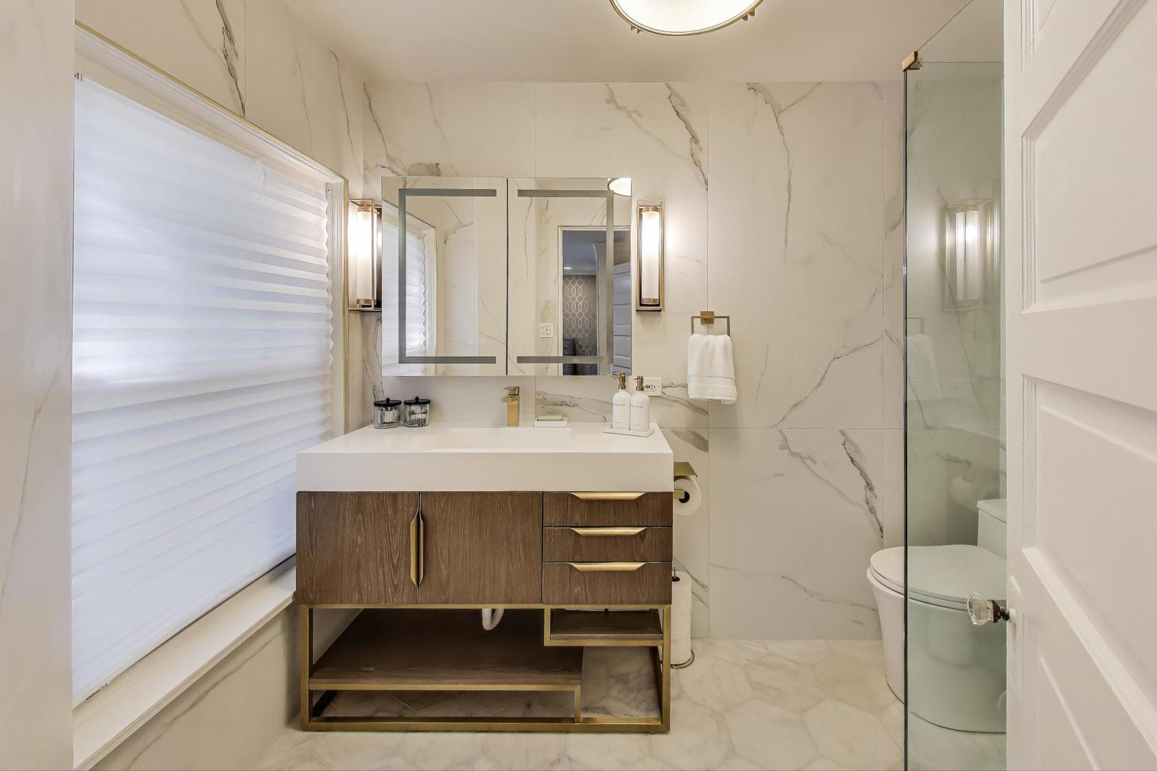 176 Riverside Road, Riverside, IL 60546