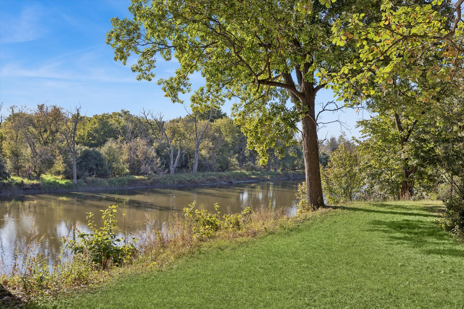 176 Riverside Road, Riverside, IL 60546