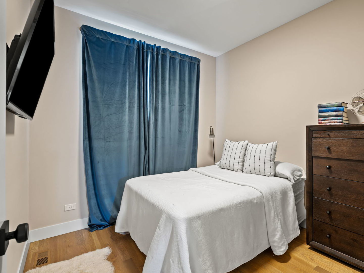 4448 S Drexel Boulevard #A, Chicago, IL 60653