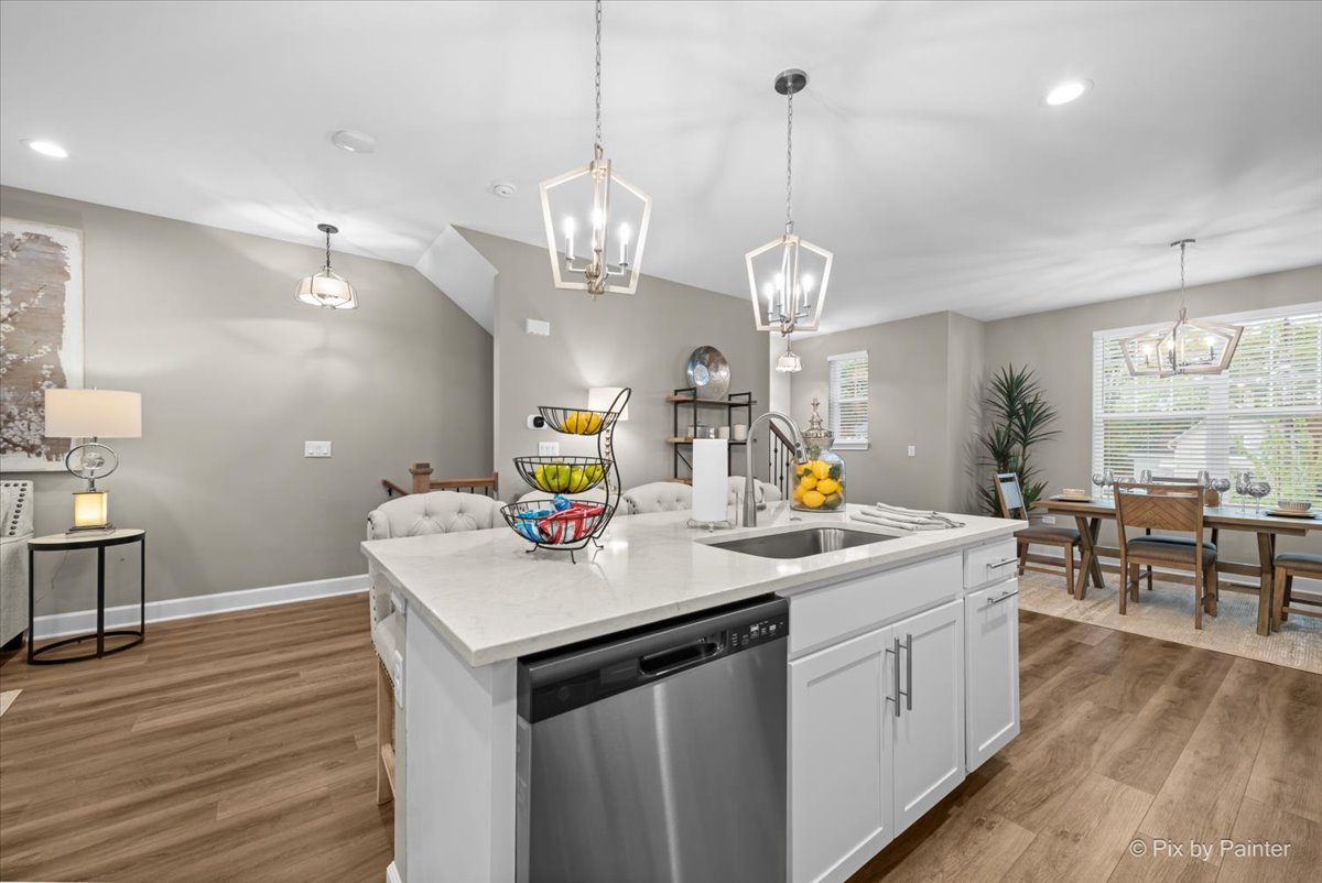 124 E Main Street #2-3, Cary, IL 60013