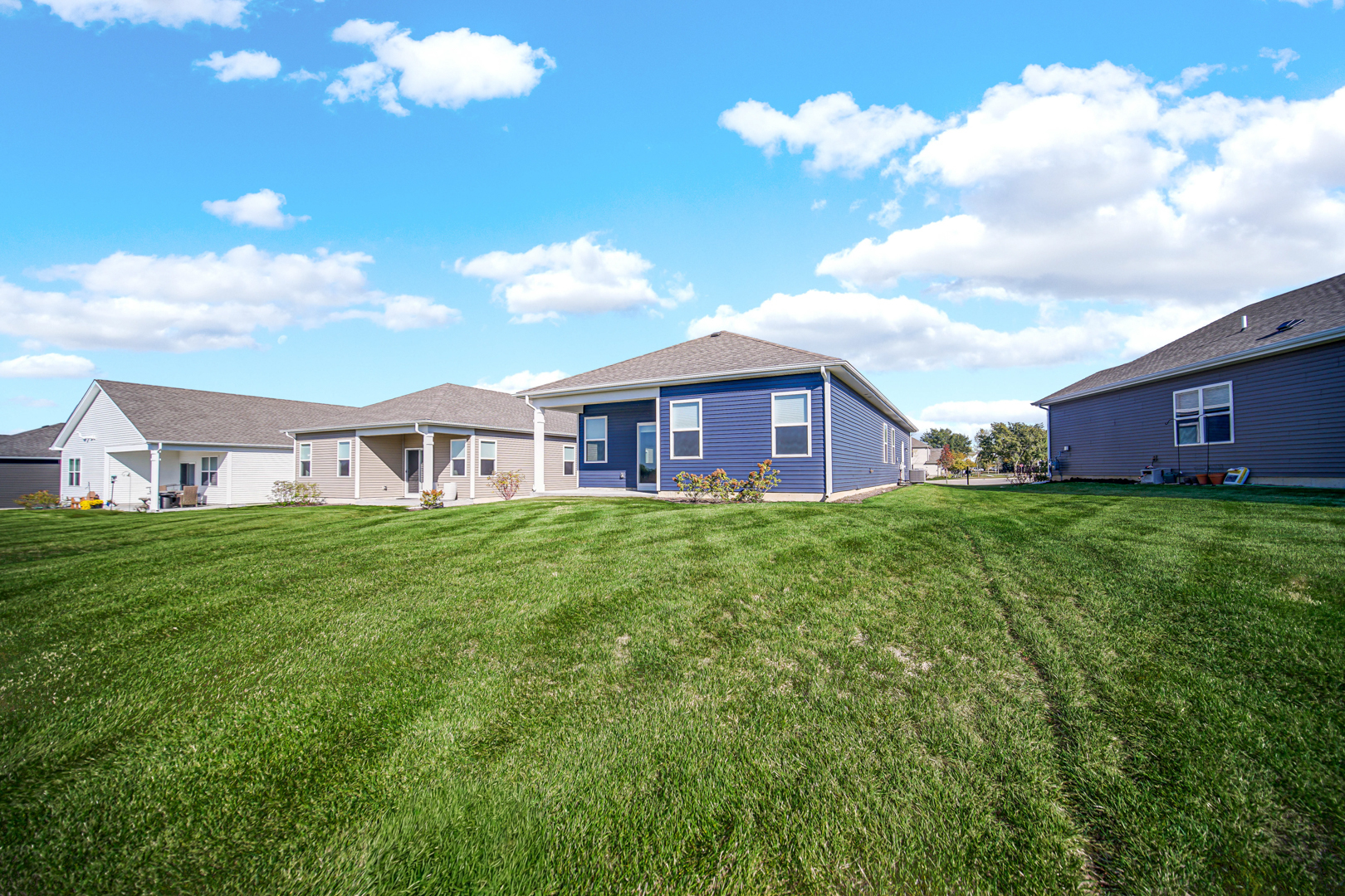 2930 Harnish Drive, Algonquin, IL 60102