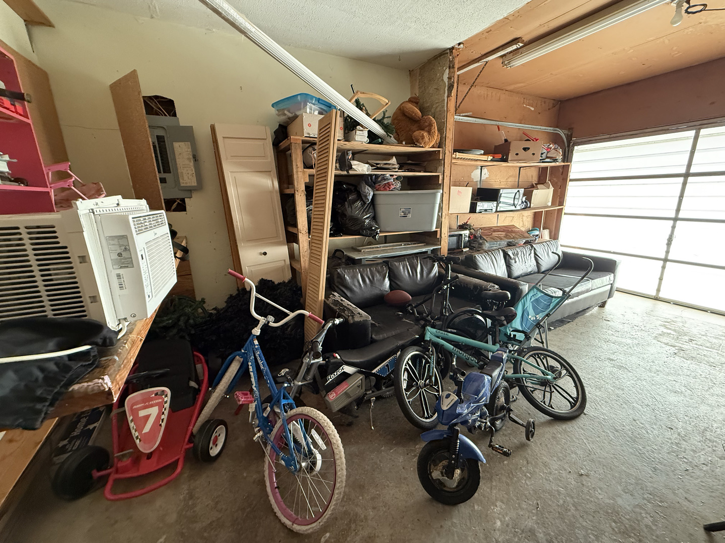 1021 Briarcliff Drive, Rantoul, IL 61866