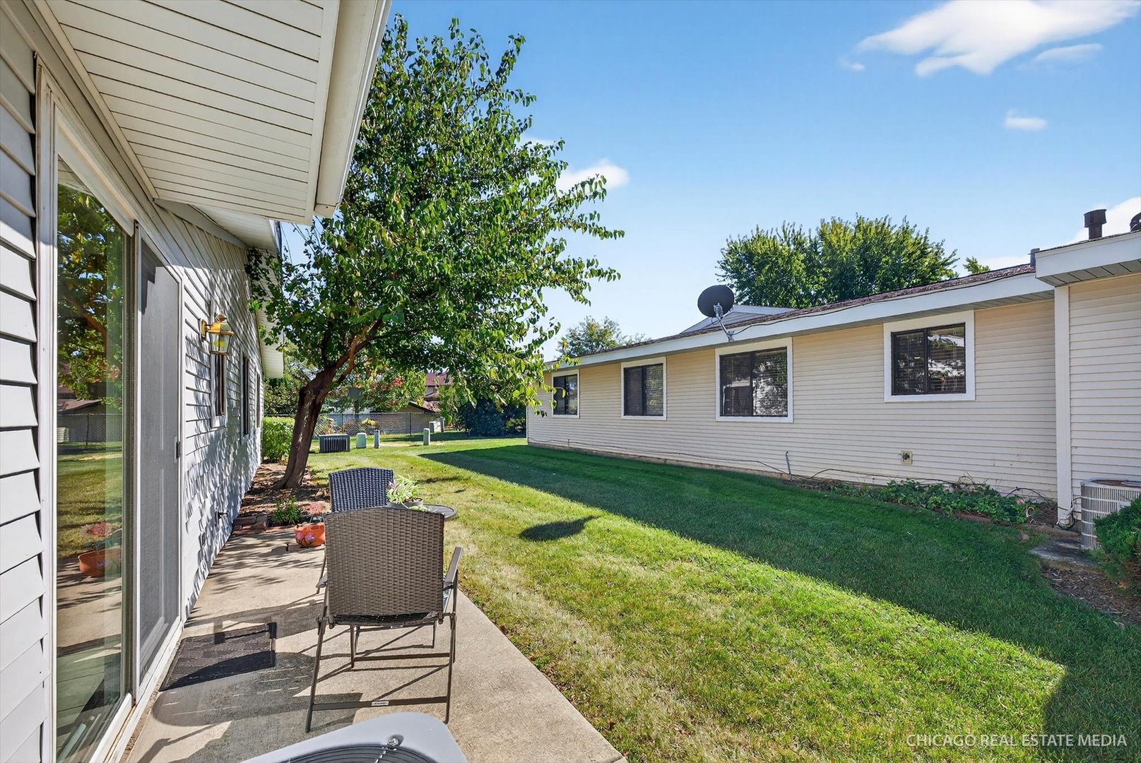 1069 Mohegan Lane, Schaumburg, IL 60193