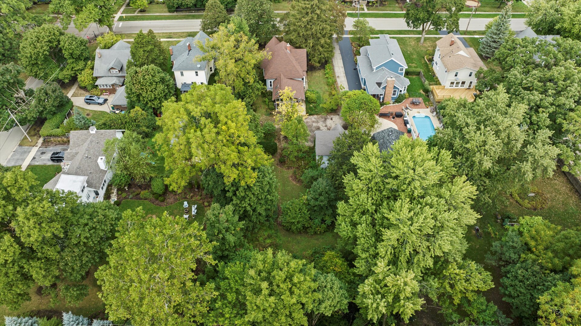 121 Park Avenue, Grayslake, IL 60030