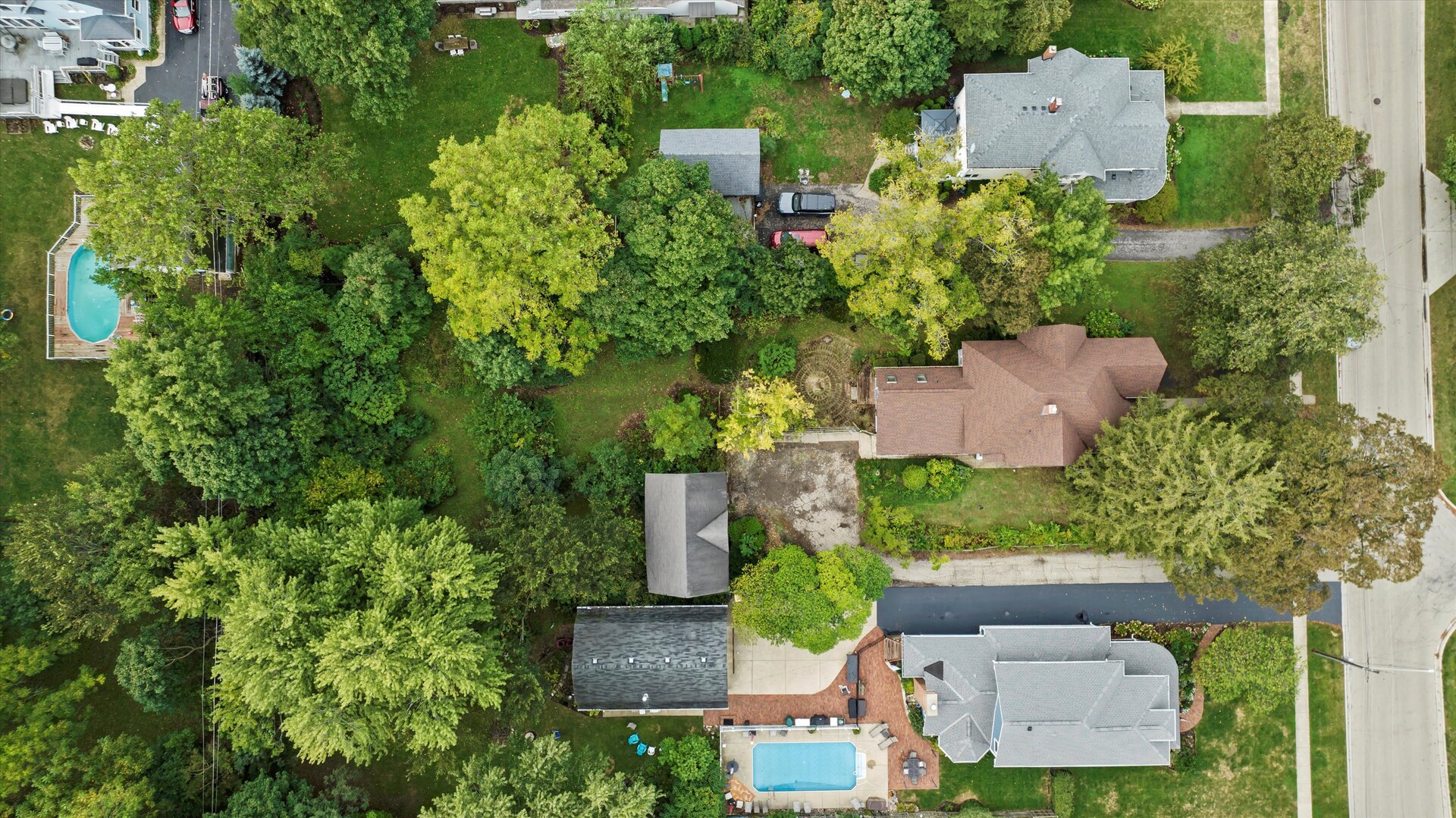 121 Park Avenue, Grayslake, IL 60030