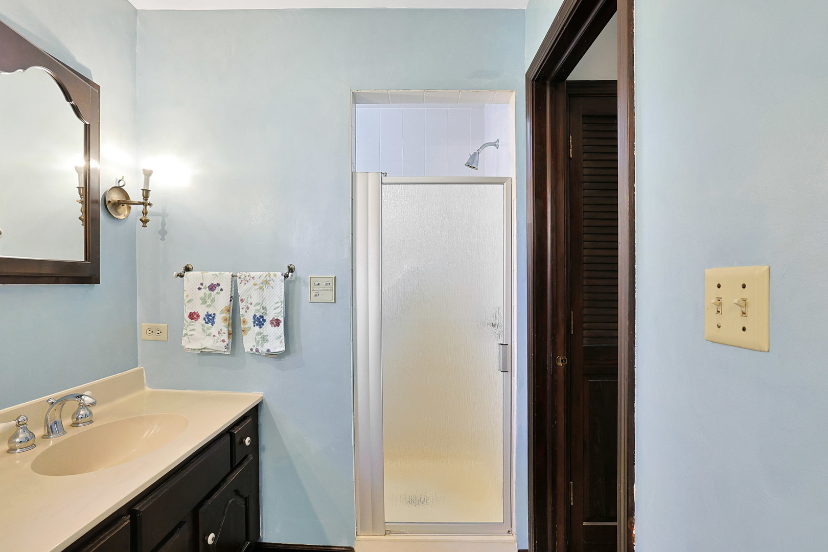 30W030 Schick Road, Bartlett, IL 60103
