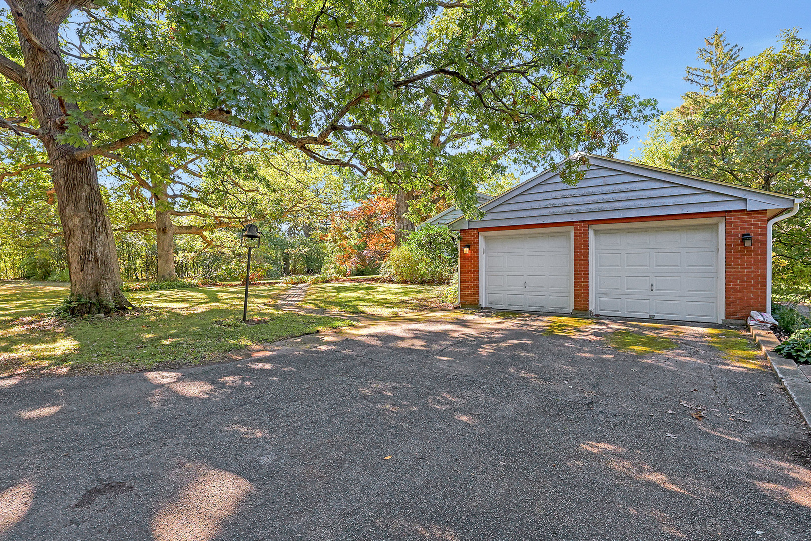 30W030 Schick Road, Bartlett, IL 60103