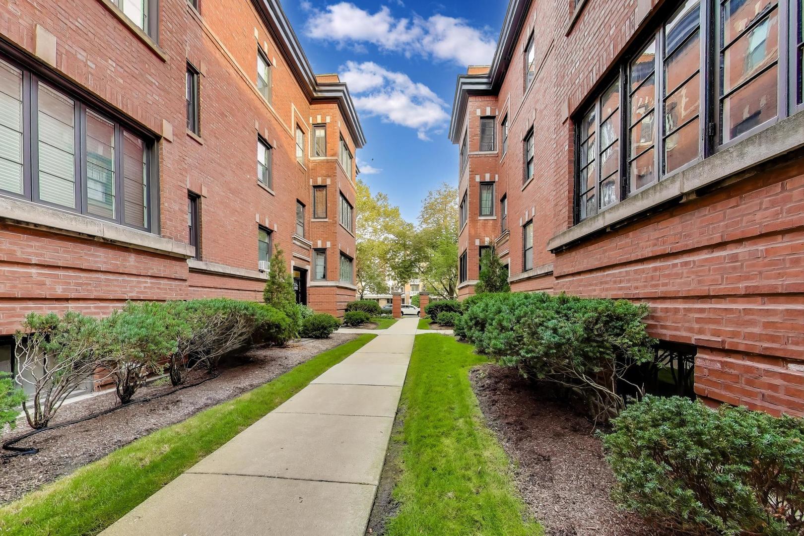 2016 Sherman Avenue #1E, Evanston, IL 60201