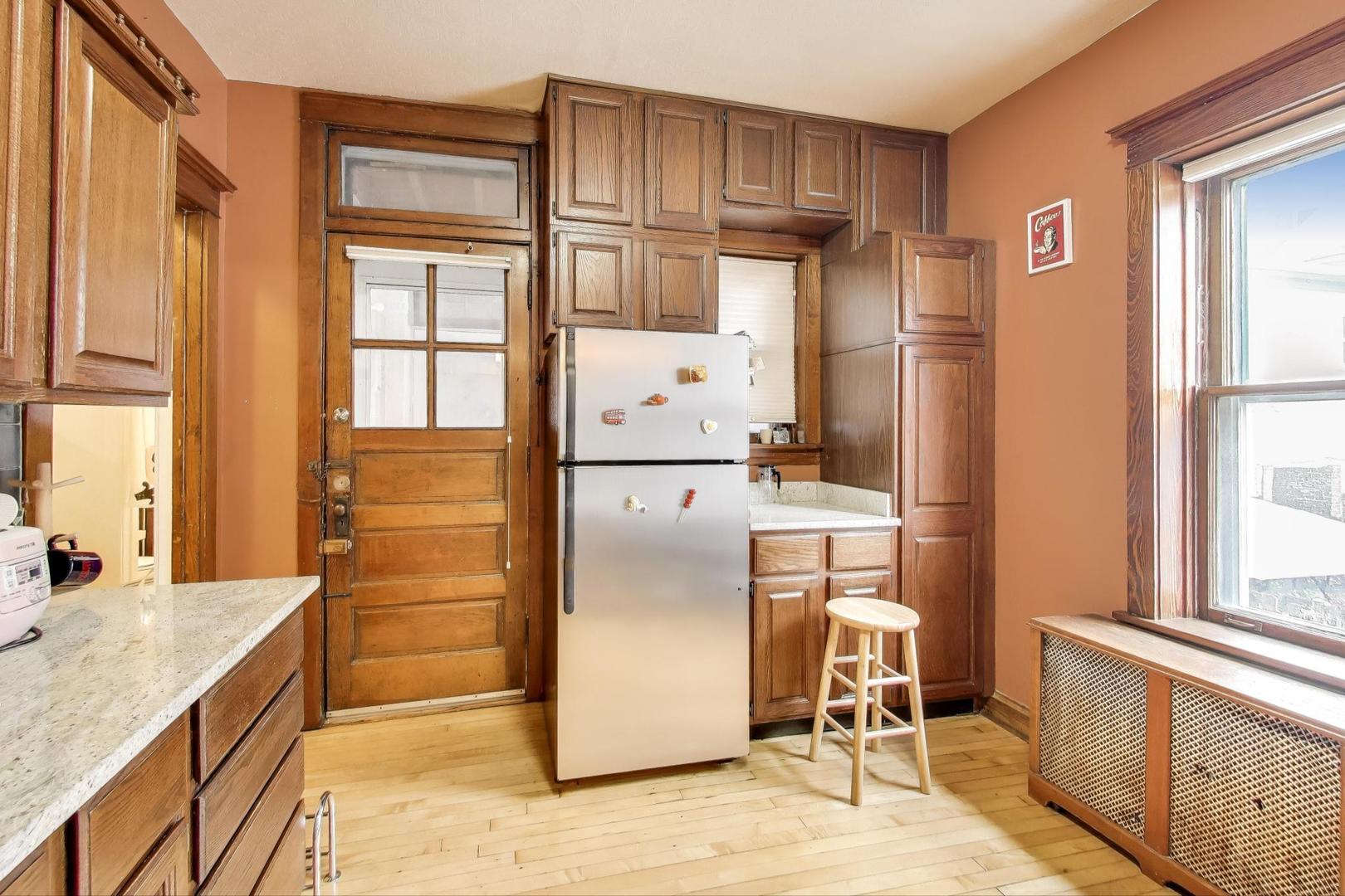 2016 Sherman Avenue #1E, Evanston, IL 60201