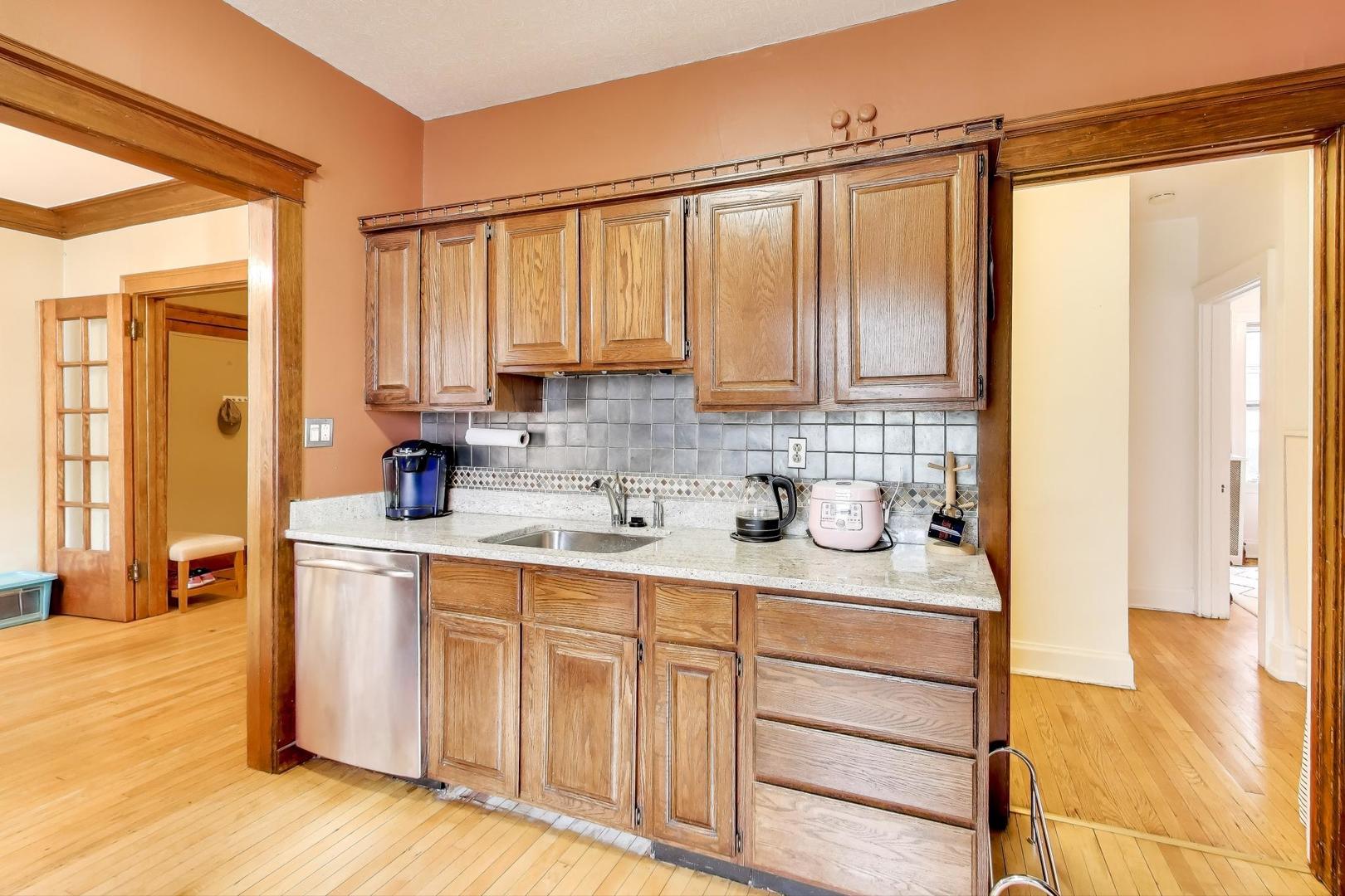 2016 Sherman Avenue #1E, Evanston, IL 60201