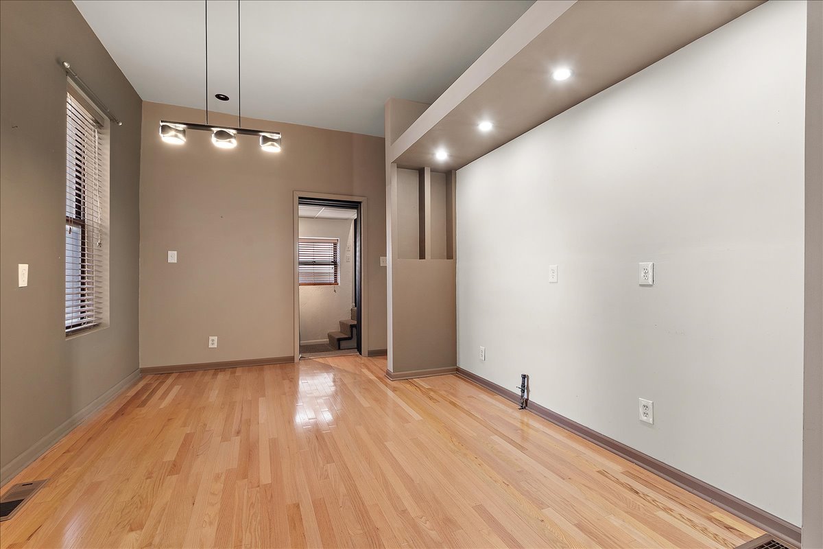 3640 S Lowe Avenue, Chicago, IL 60609