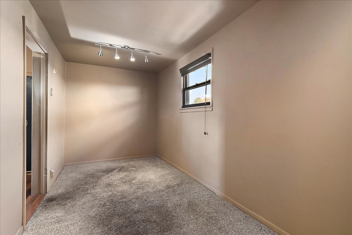 3640 S Lowe Avenue, Chicago, IL 60609
