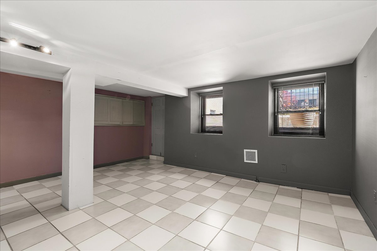 3640 S Lowe Avenue, Chicago, IL 60609