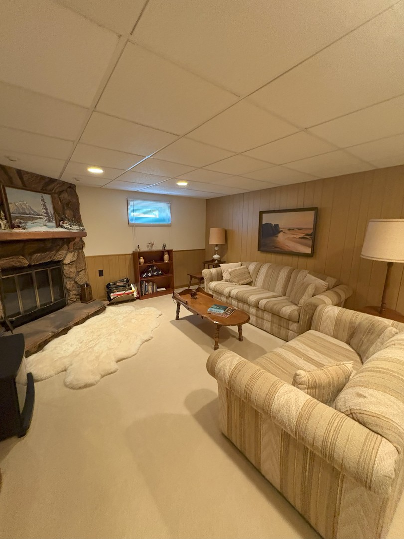 4533 Hirschberg Court, Schiller Park, IL 60176