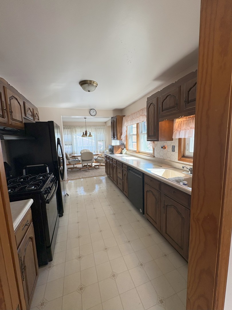 4533 Hirschberg Court, Schiller Park, IL 60176