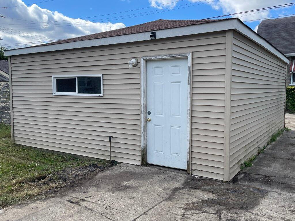 9606 S Eggleston Avenue, Chicago, IL 60628