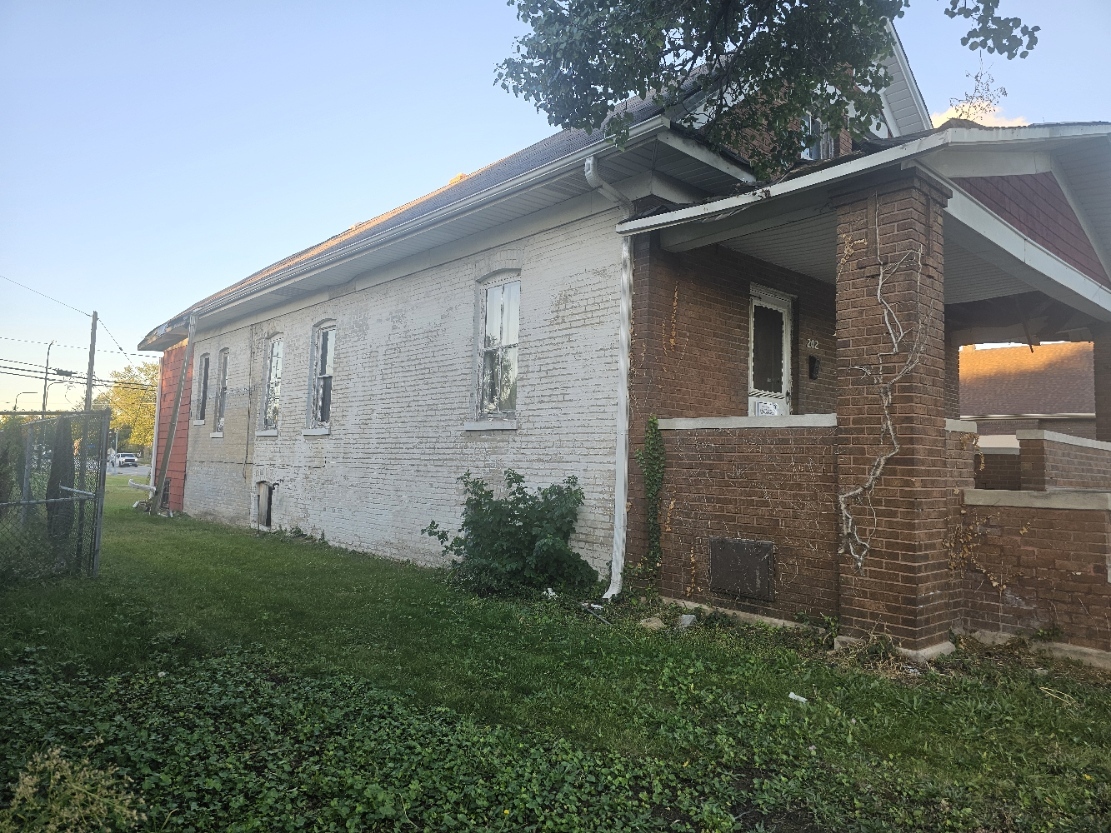 202 156th Place, Calumet City, IL 60409