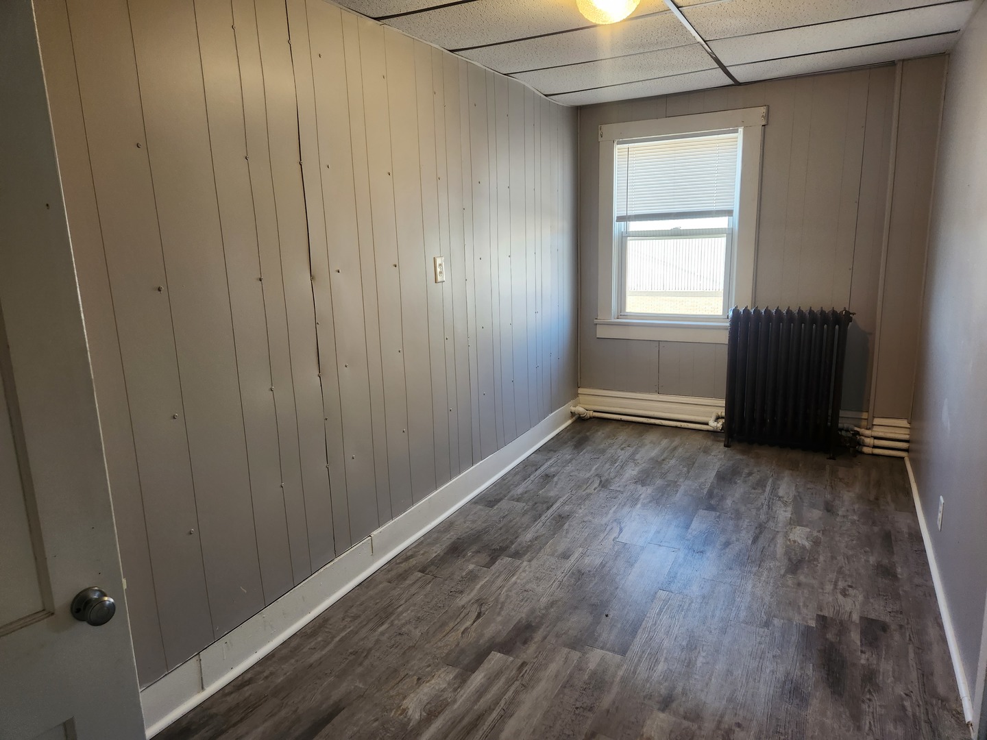 105 E Lincoln Avenue, Hinckley, IL 60520