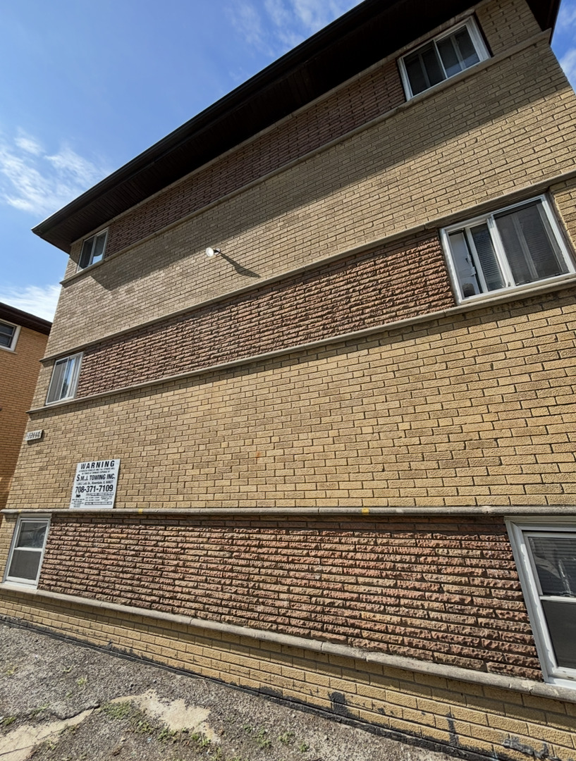 12448 Fairview Avenue #BE, Blue Island, IL 60406