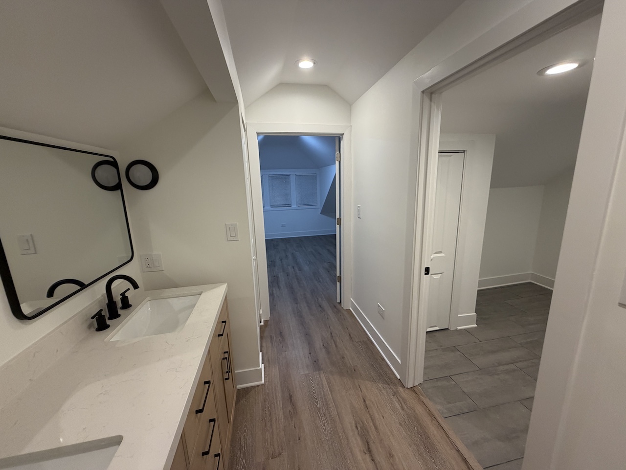 2336 Scoville Avenue, Berwyn, IL 60402